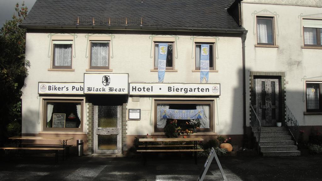 Black Bear Bikers Pub-Hotel Kempfeld Bagian luar foto