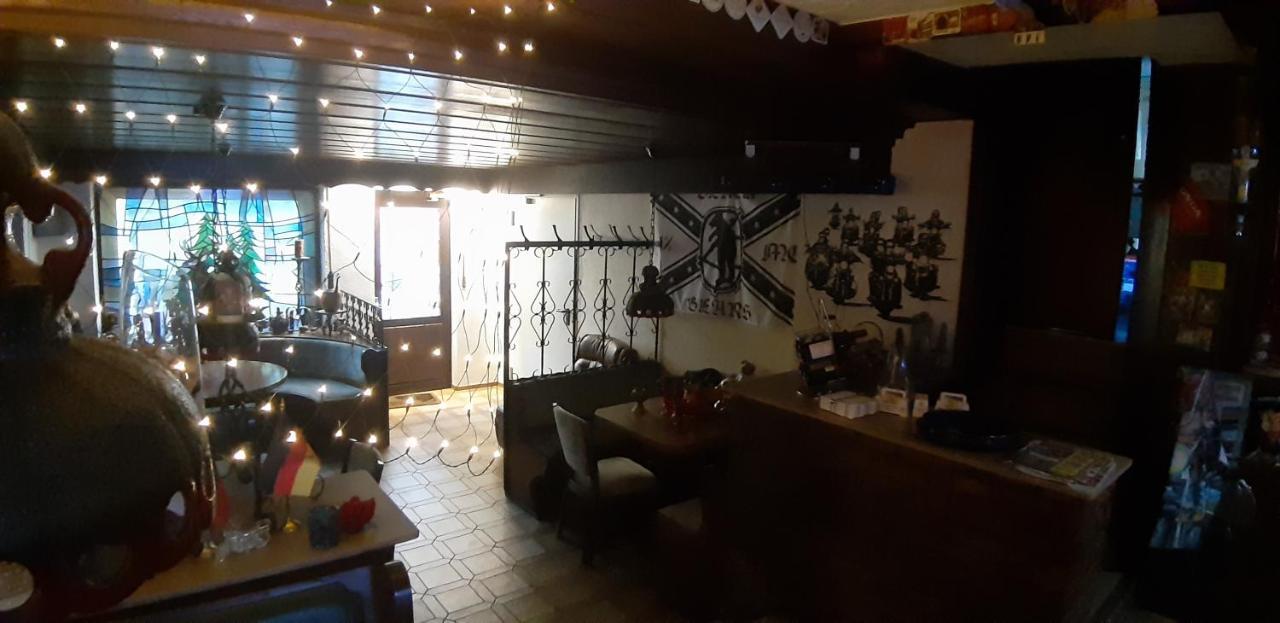 Black Bear Bikers Pub-Hotel Kempfeld Bagian luar foto